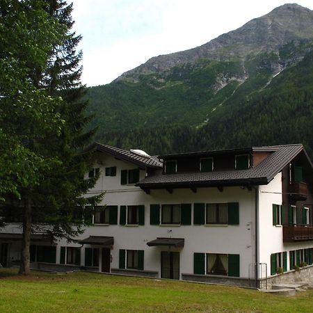 Bed and Breakfast Casa Alpina Don Guanella Macugnaga Exterior foto