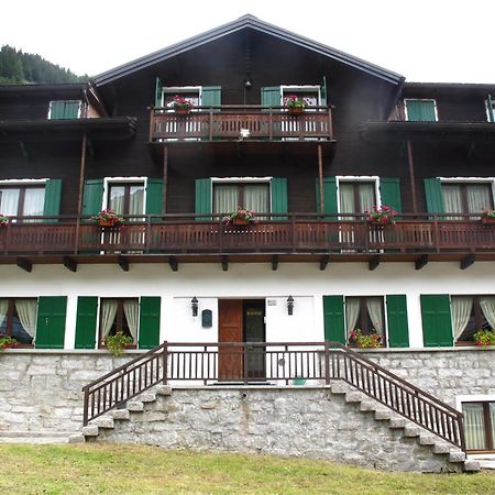 Bed and Breakfast Casa Alpina Don Guanella Macugnaga Exterior foto